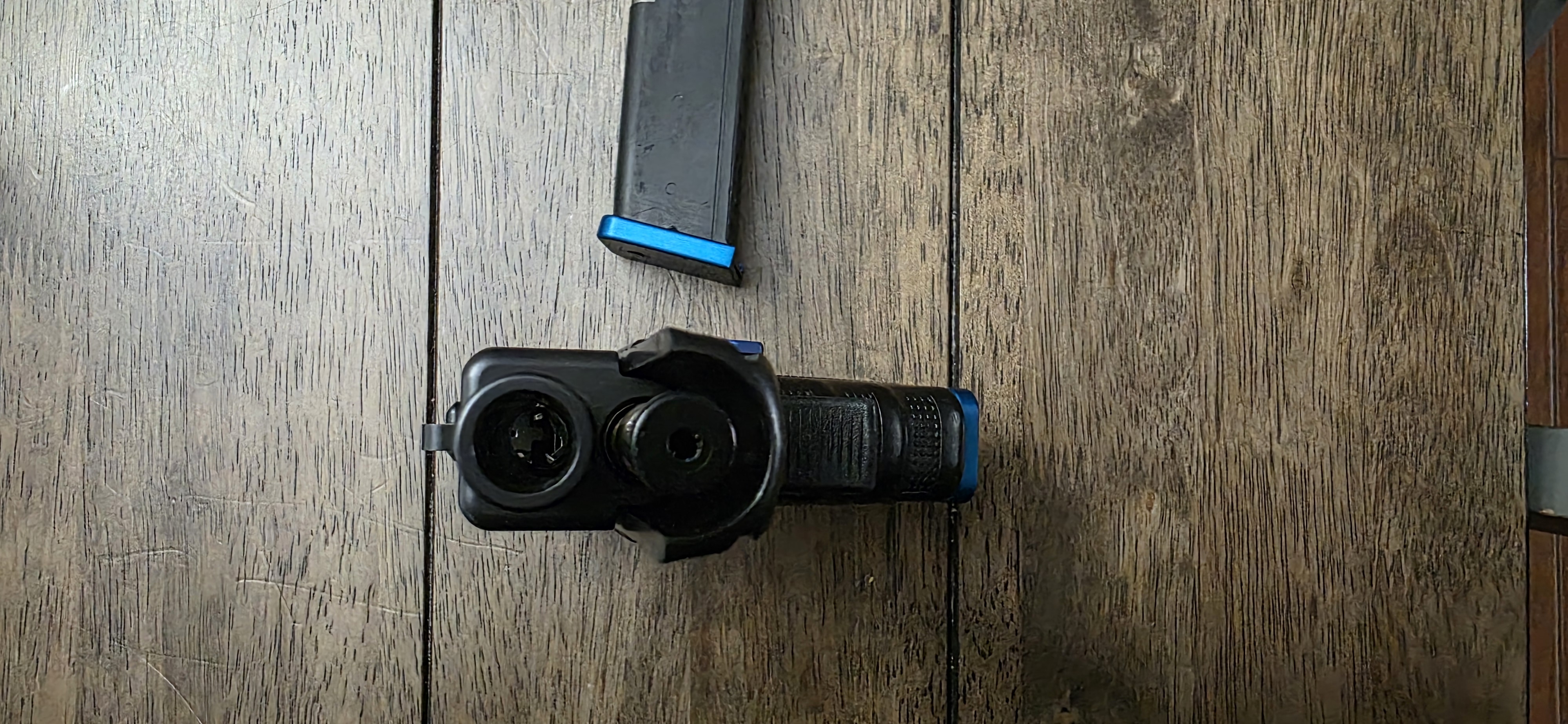 Customized Glock 23 - View 4